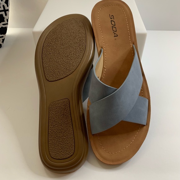 Soda Crossover Strapy Sandals 8.5,10 Blue color NWOT - Picture 3 of 9